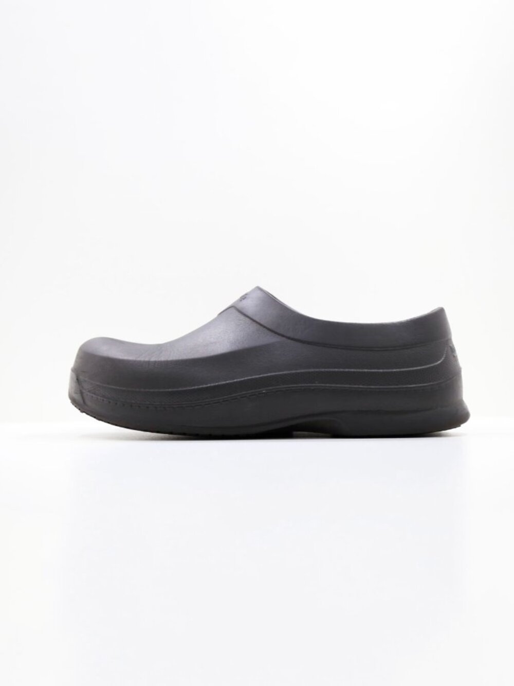 TredSafe Caspian Black Rubber Lightweight Slip Resistant Work Clogs - Women's 8
